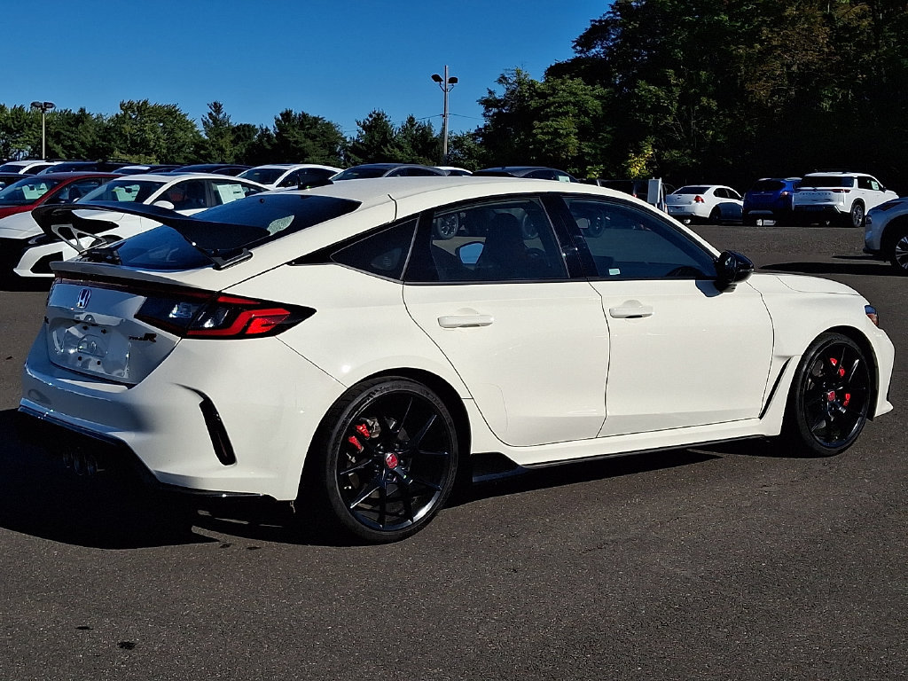 Used 2025 Honda Civic Type R image 7