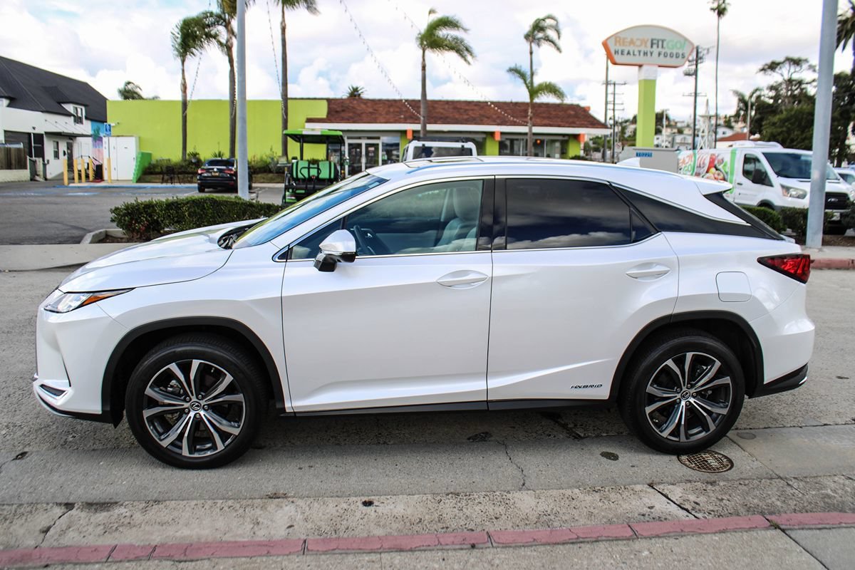 Used 2022 Lexus RX 450h AWD w/ Premium Package image 2