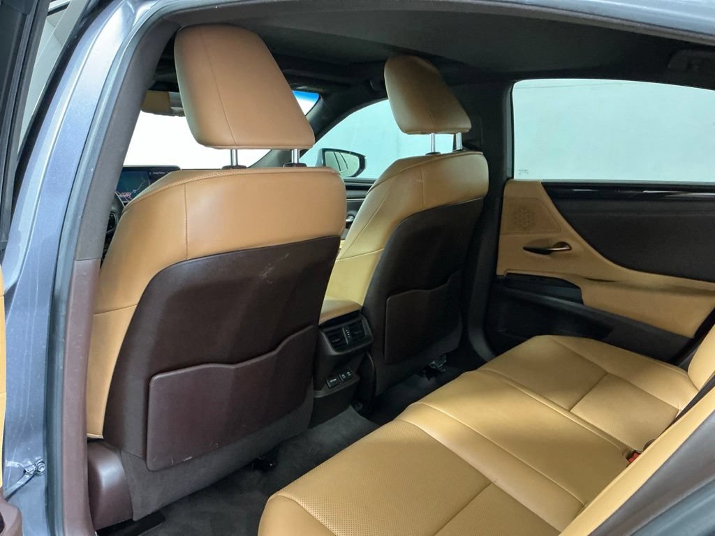 Used 2020 Lexus ES 300h w/ Premium Package FWD image 25
