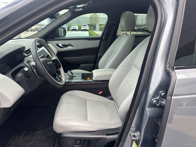 Used 2026 Land Rover Range Rover Velar S AWD/4WD image 9