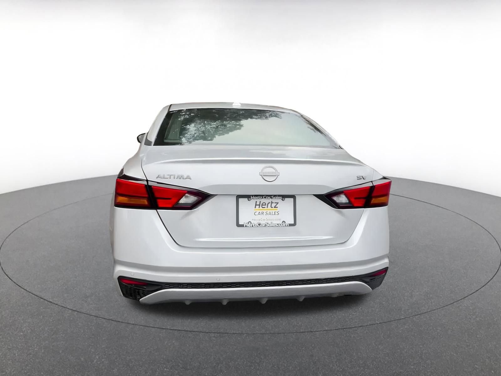 Used 2024 Nissan Altima 2.5 SV image 12