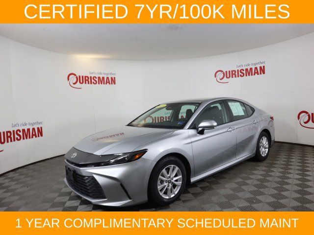 Used 2025 Toyota Camry LE FWD image 5