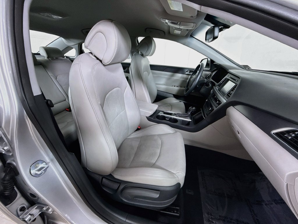 Used 2015 Hyundai Sonata Sport w/ Option Group 04 FWD image 30