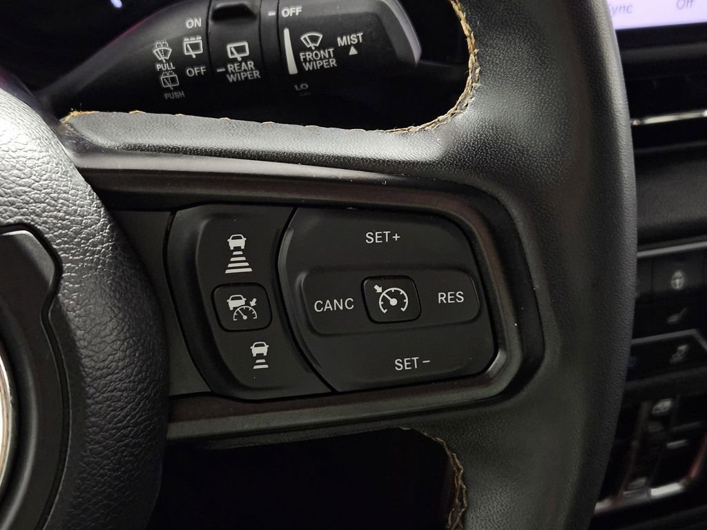 Used 2024 Jeep Wrangler Unlimited w/ Convenience Group AWD/4WD image 19