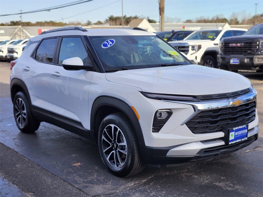 Used 2024 Chevrolet TrailBlazer LT w/ LT Cold Weather Package image 7
