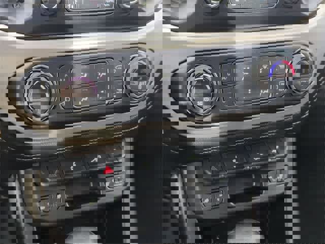 Certified 2022 GMC Canyon Elevation w/ Elevation Premium Package image 16