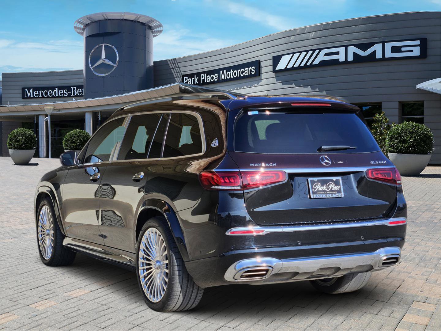 Used 2023 Mercedes-Benz Maybach GLS 600 Maybach GLS 600 image 4