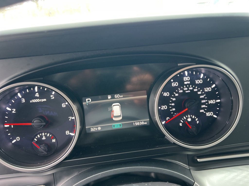 Certified 2024 Kia Carnival LX image 15