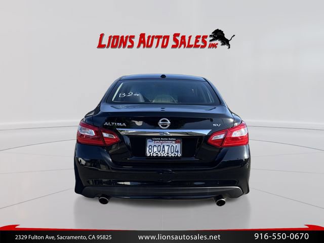 Used 2017 Nissan Altima 2.5 SV w/ Convenience Package FWD image 6