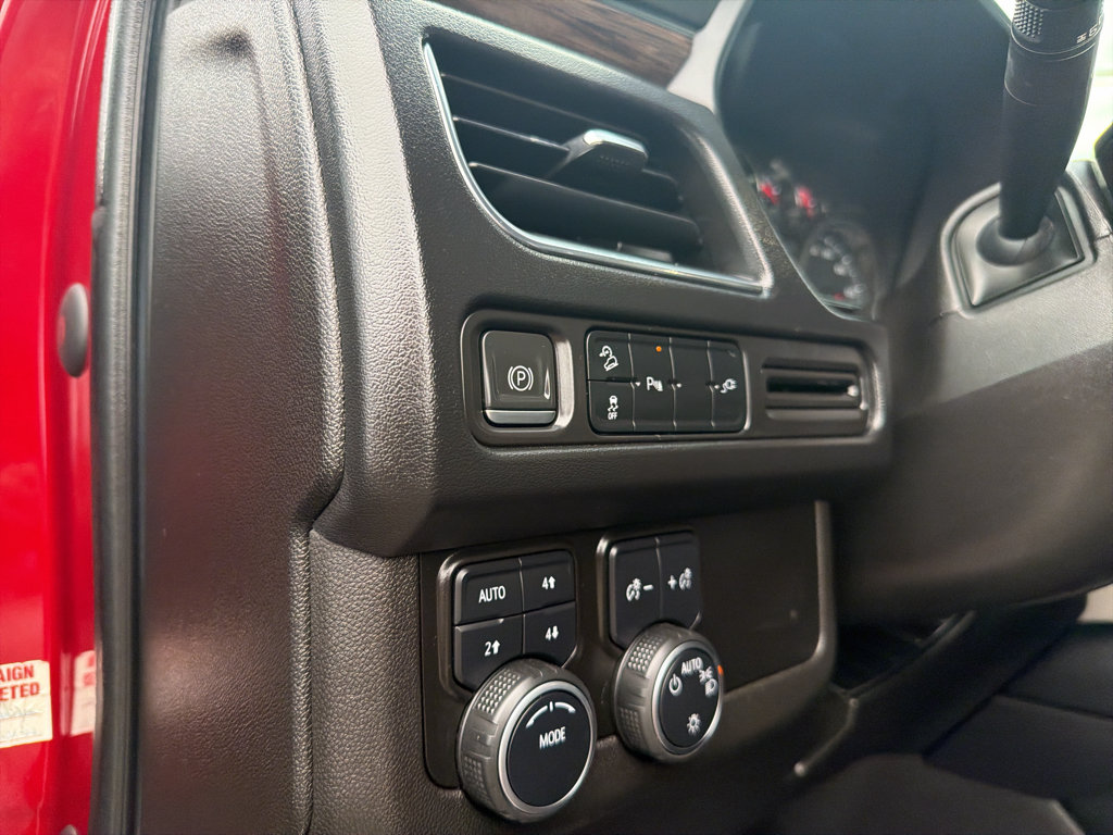 Used 2021 Chevrolet Suburban Z71 AWD/4WD image 10