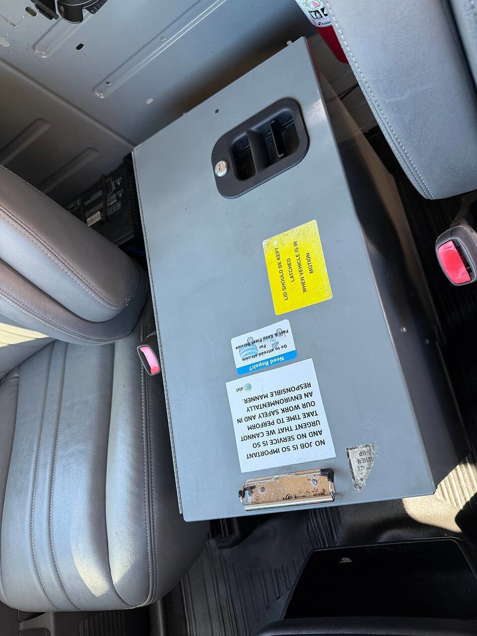 Used 2014 Chevrolet Express 2500 image 19