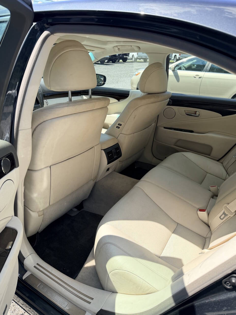 Used 2008 Lexus LS 460 RWD image 10