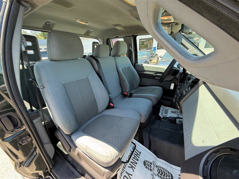 Used 2016 Ford F250 XL w/ XL Appearance Package AWD/4WD image 29