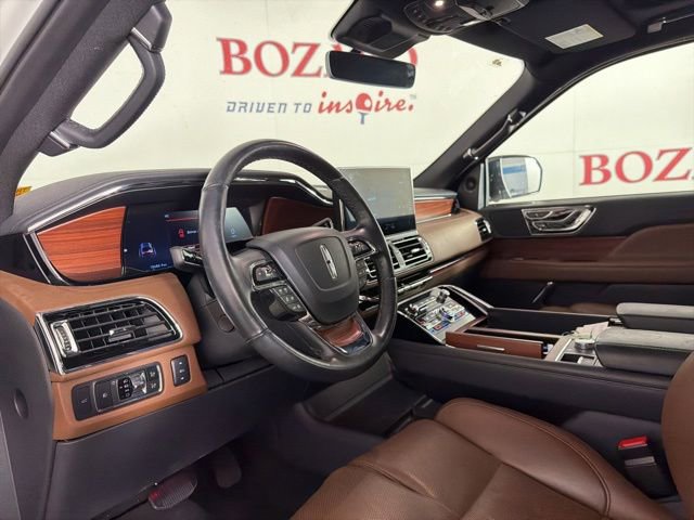 Used 2024 Lincoln Navigator L Reserve AWD/4WD image 12