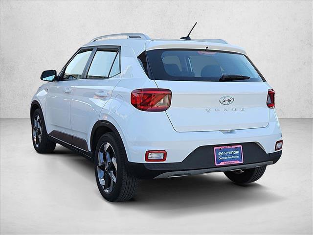 Certified 2025 Hyundai Venue SEL FWD image 8