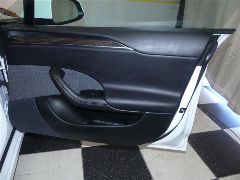 Used 2021 Tesla Model S Plaid image 20