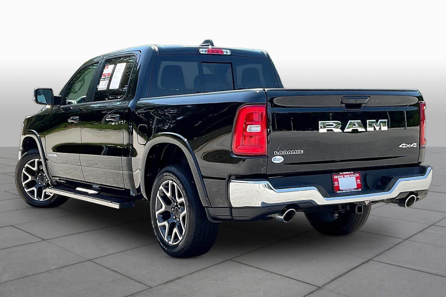 Used 2025 RAM 1500 Laramie AWD/4WD image 23