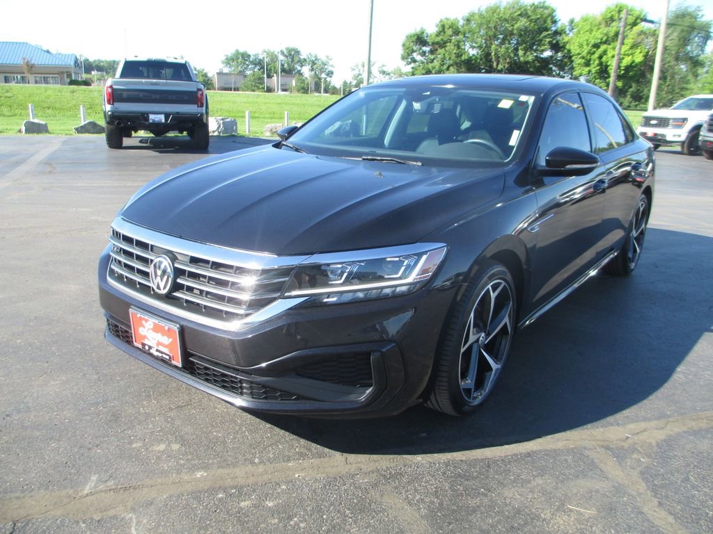 Used 2020 Volkswagen Passat 2.0T R-Line FWD image 11