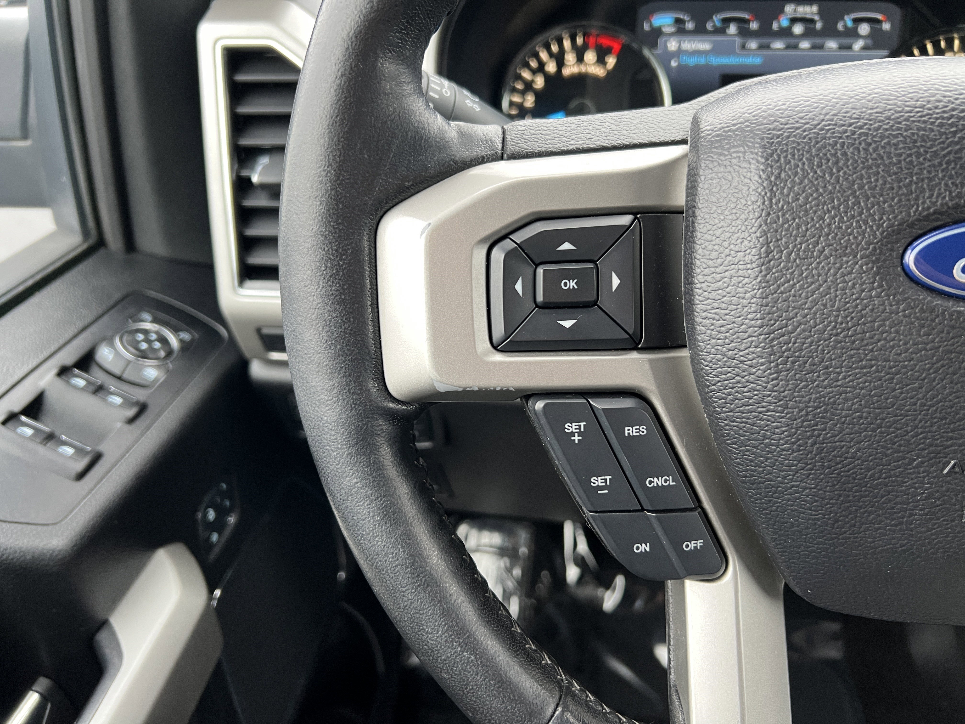 Used 2018 Ford F150 Lariat w/ Equipment Group 502A Luxury image 24