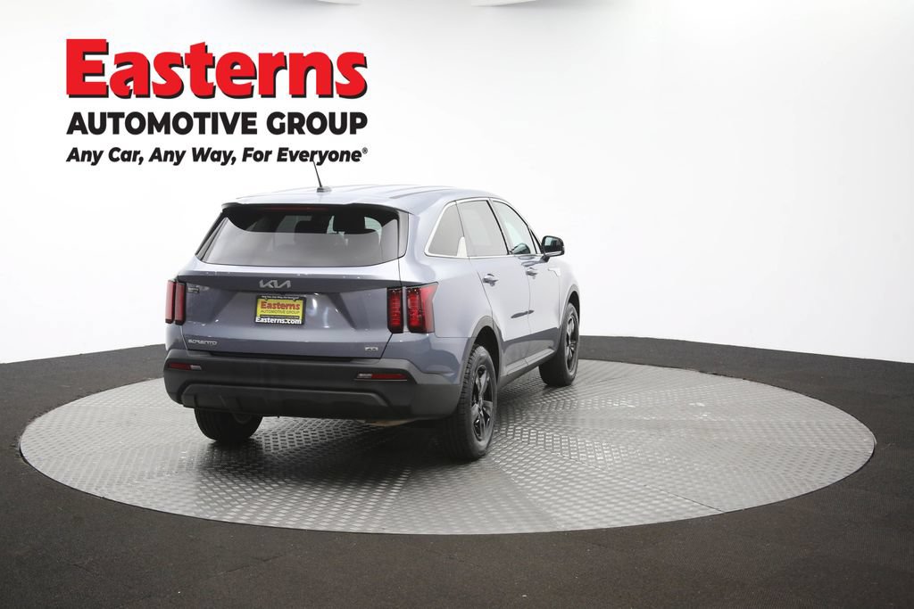 Used 2023 Kia Sorento LX AWD/4WD image 37