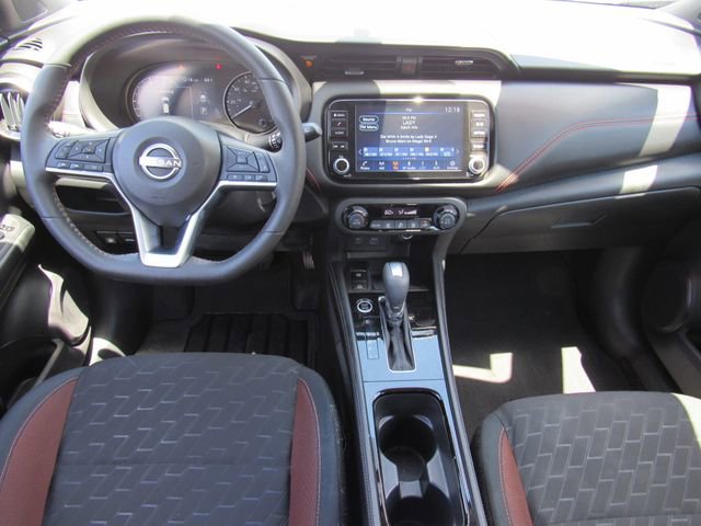 Used 2024 Nissan Kicks SR FWD image 17