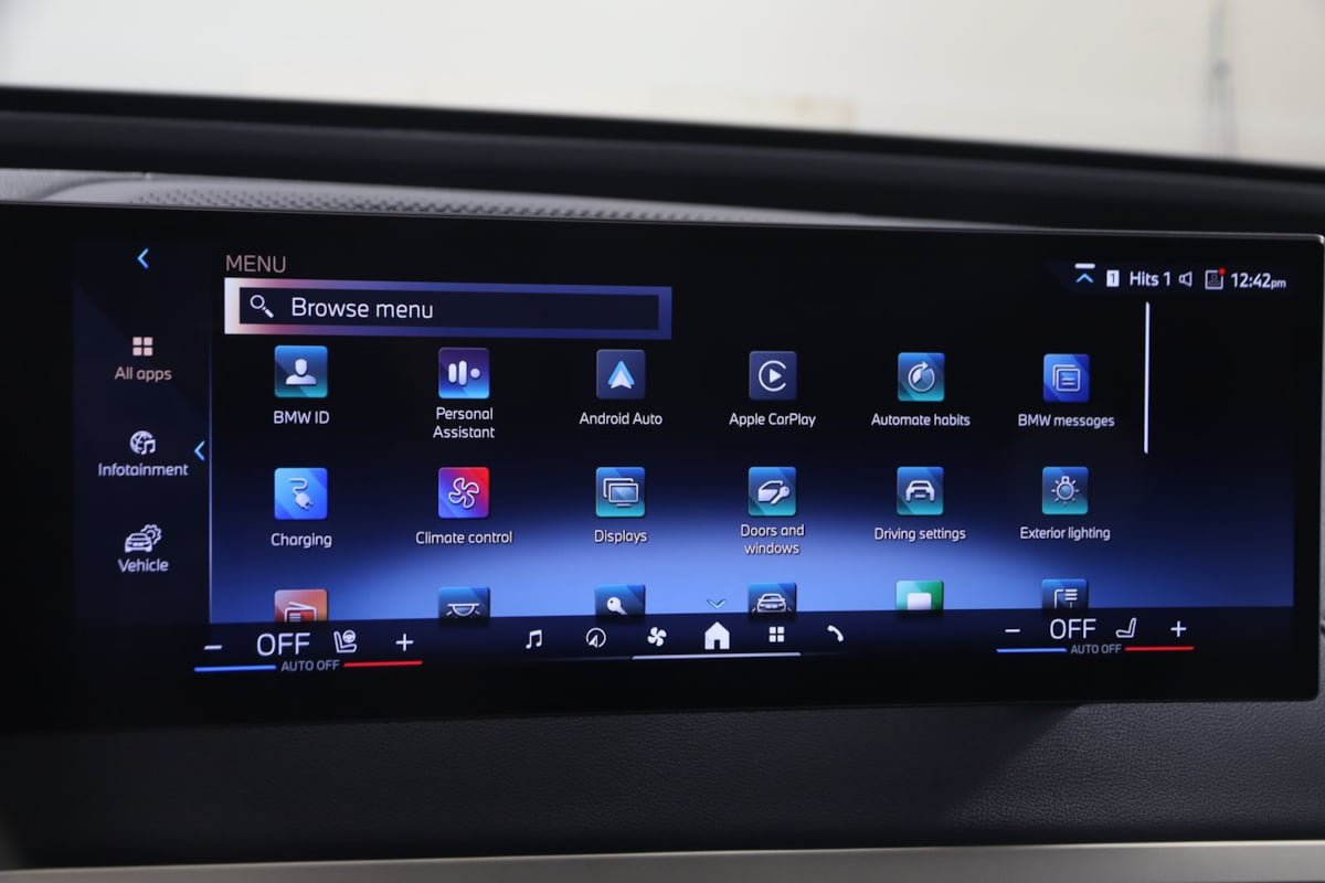 Used 2024 BMW iX xDrive50 w/ Convenience Package AWD/4WD image 34