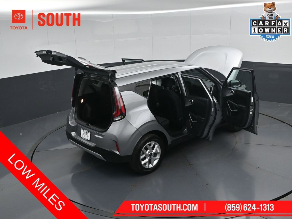 Used 2025 Kia Soul LX w/ LX Technology Package FWD image 48