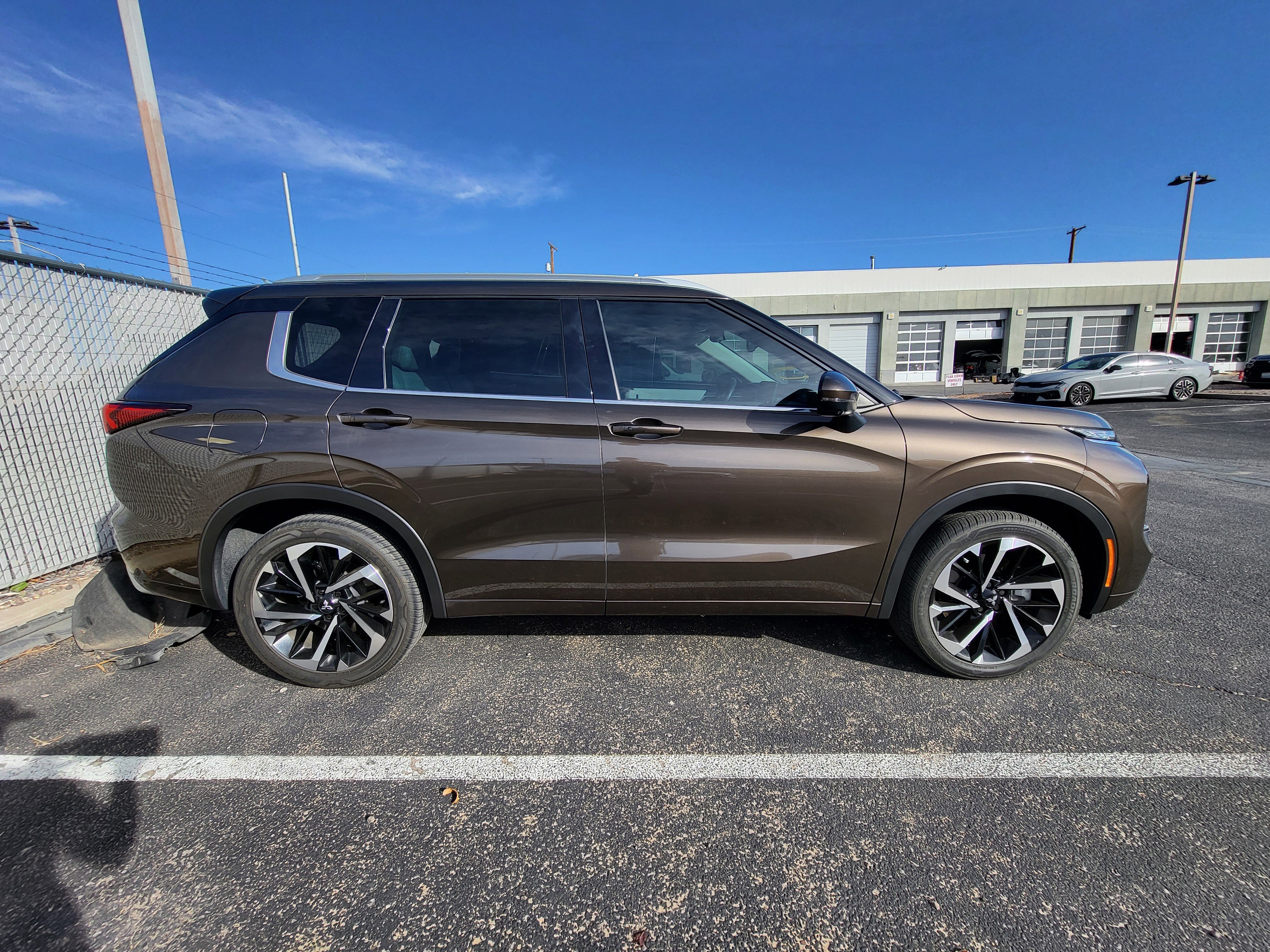 Used 2022 Mitsubishi Outlander SEL FWD image 7