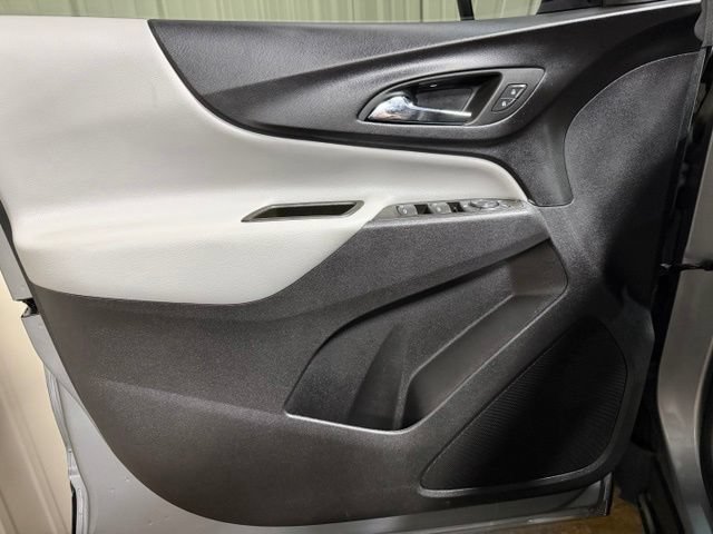 Used 2024 Chevrolet Equinox LS w/ Driver Confidence II Package FWD image 12