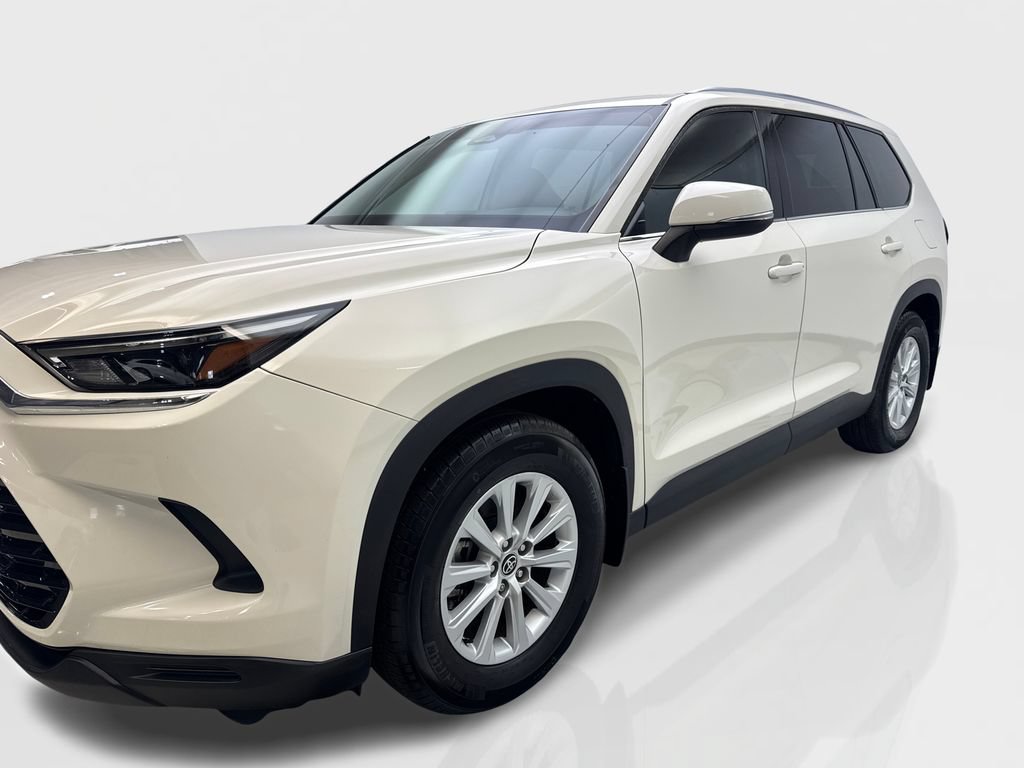 Used 2024 Toyota Grand Highlander FWD image 11