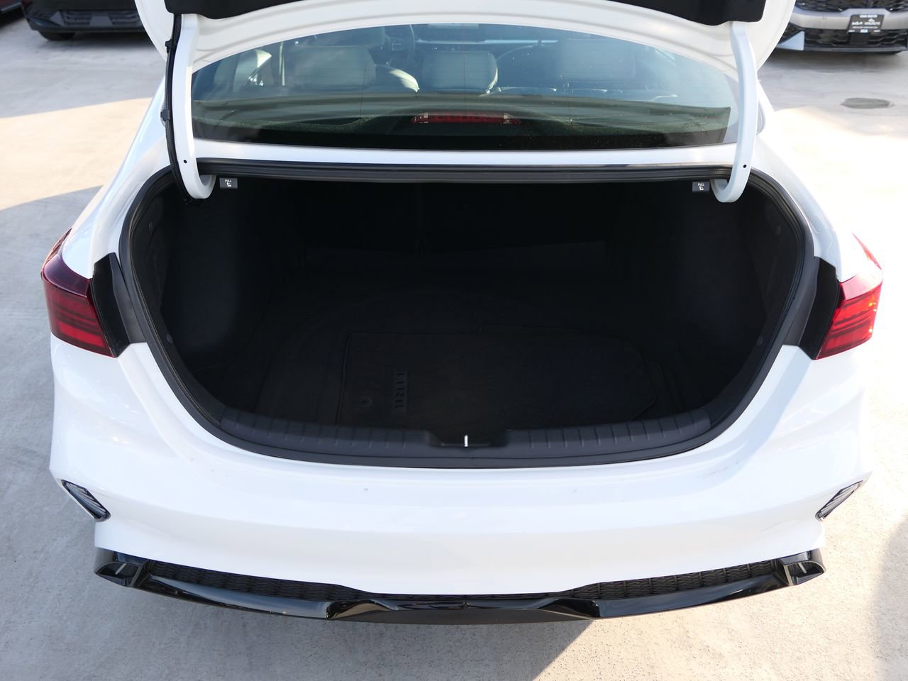 Used 2024 Kia Forte GT-Line w/ GT-Line Premium Package image 22