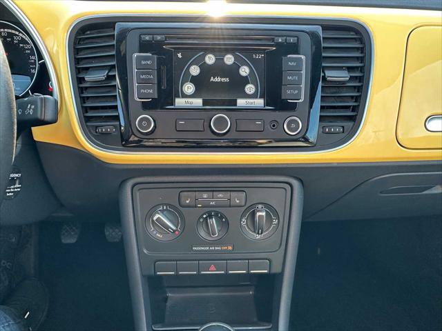 Used 2013 Volkswagen Beetle 2.5 image 23