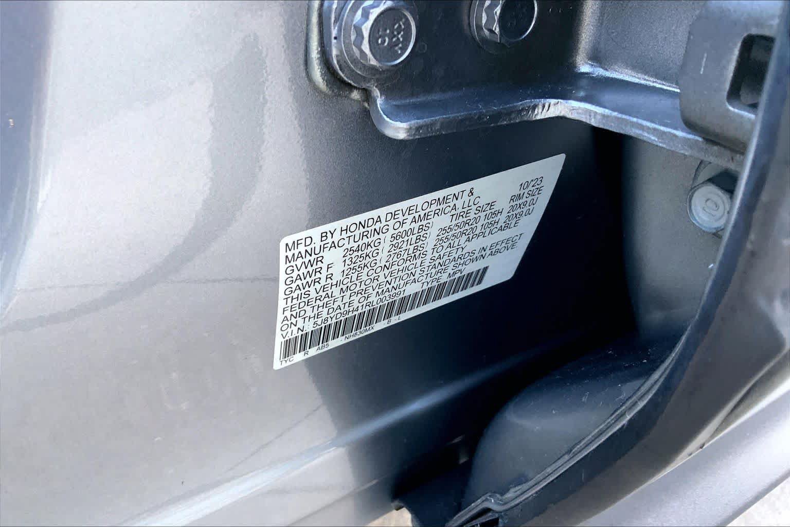 Used 2024 Acura MDX w/ Technology Package FWD image 34