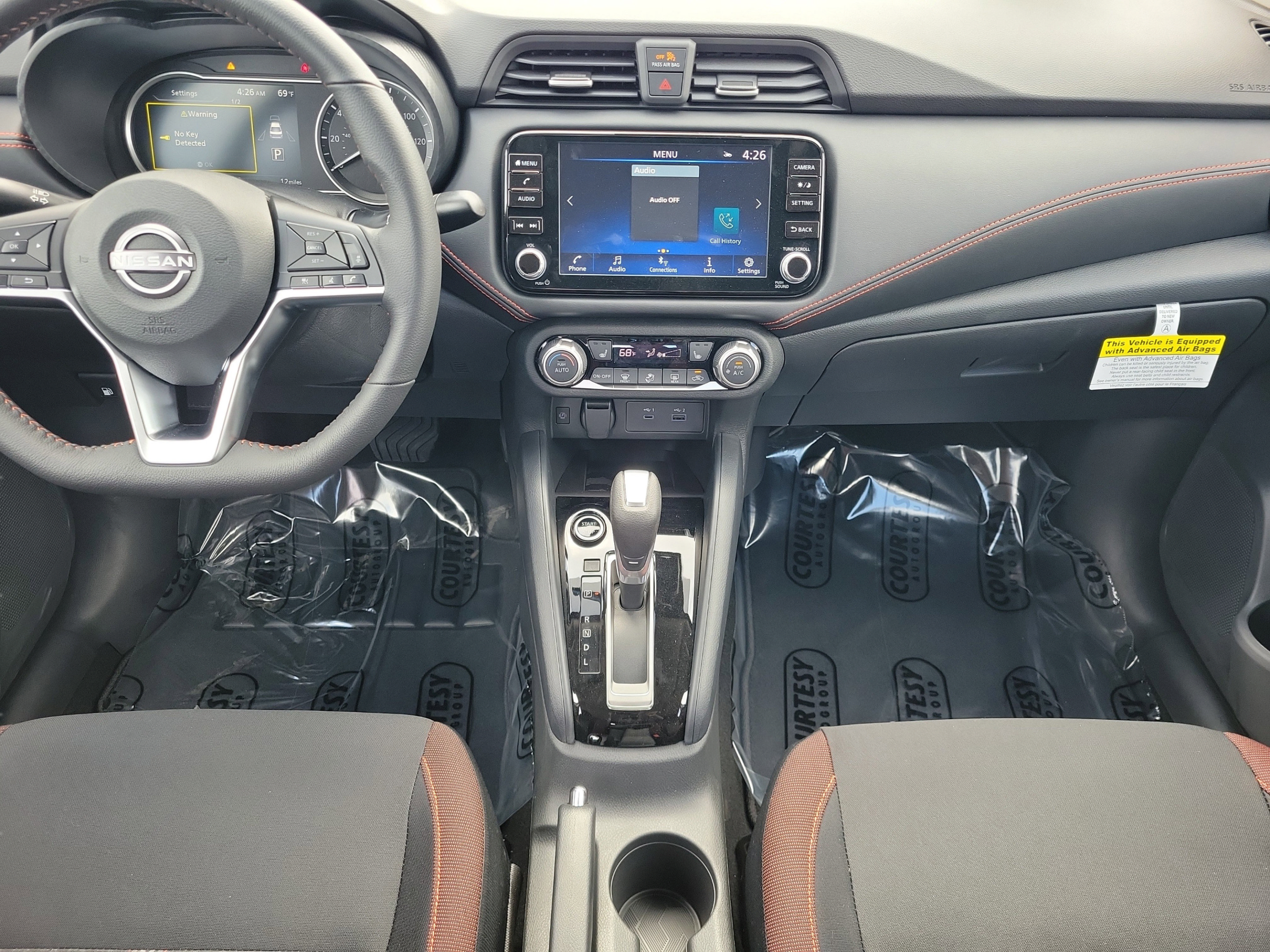 New 2025 Nissan Versa SR w/ Trunk Package FWD image 15