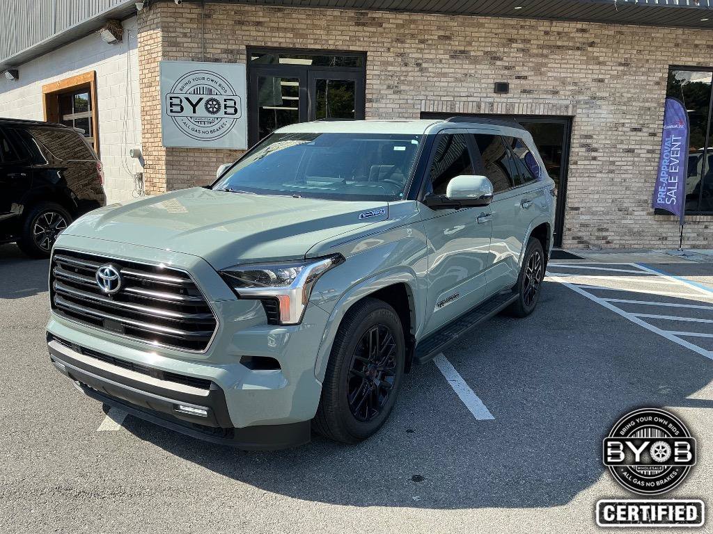 Used 2024 Toyota Sequoia SR5 w/ SR5 Premium Package AWD/4WD image 1