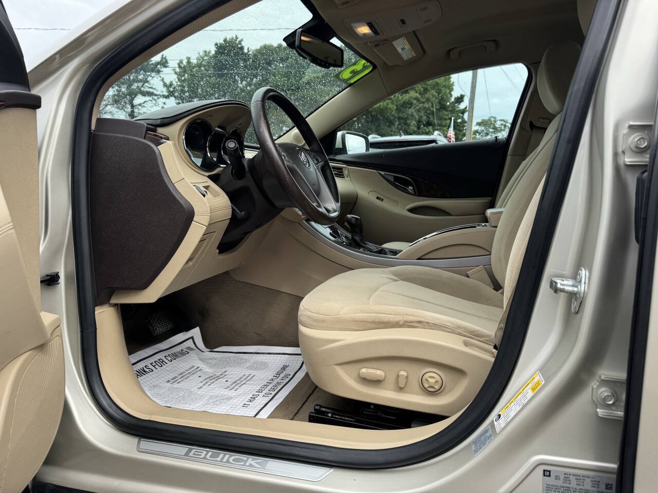 Used 2013 Buick LaCrosse FWD image 16