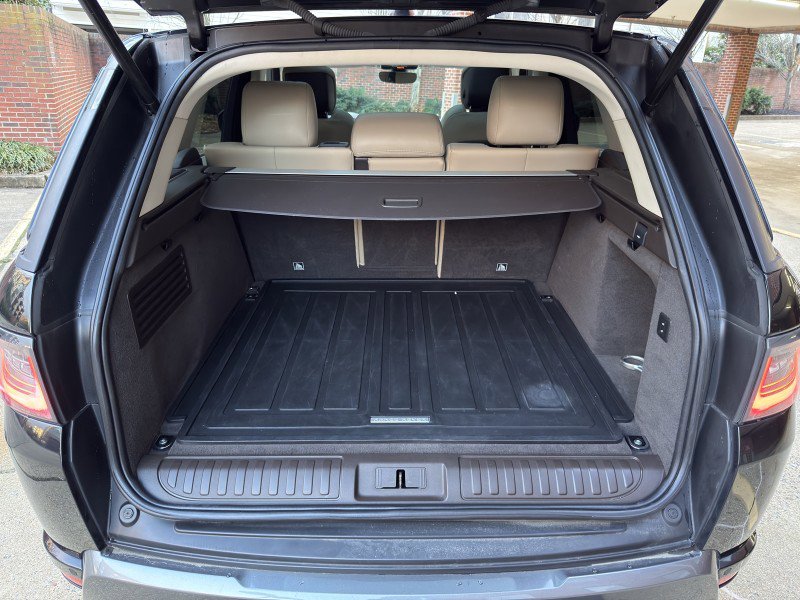 Used 2018 Land Rover Range Rover Sport HSE image 36