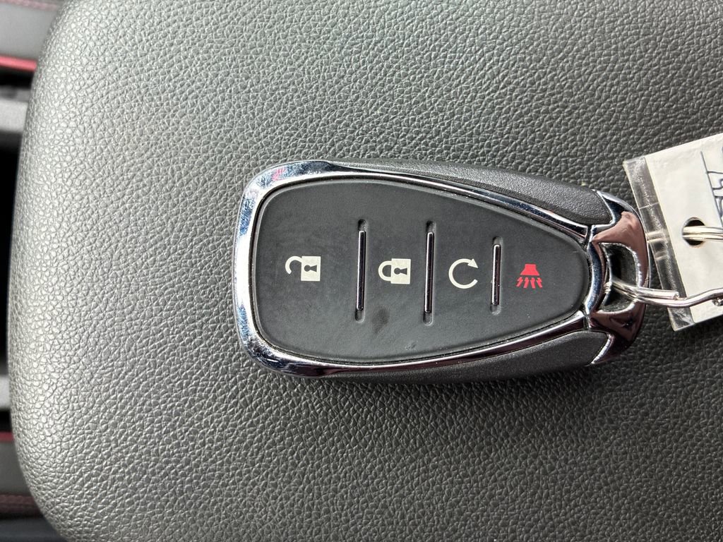 Used 2024 Chevrolet TrailBlazer RS image 31