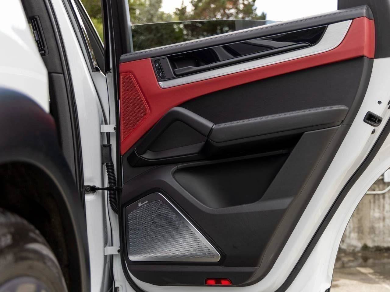 Certified 2024 Porsche Cayenne Turbo GT image 71