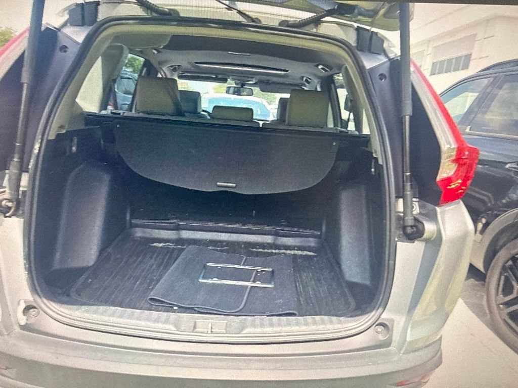 Used 2019 Honda CR-V Touring image 10