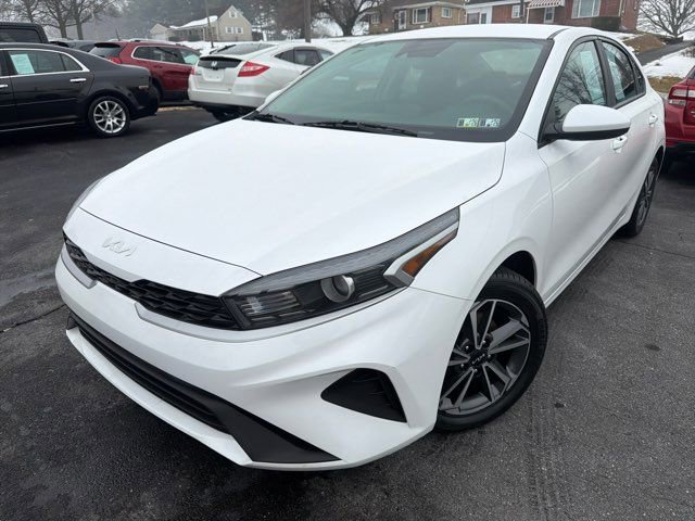 Used 2022 Kia Forte LXS image 1