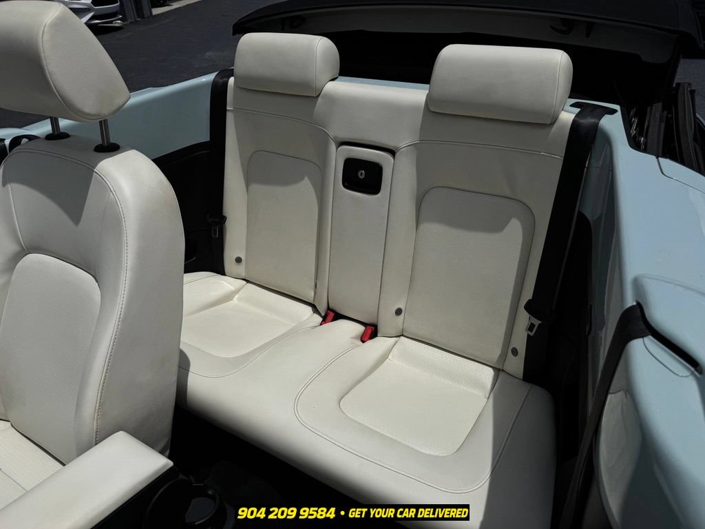 Used 2010 Volkswagen Beetle Final Edition FWD image 23