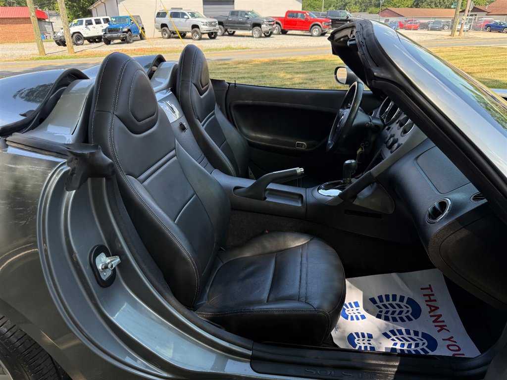Used 2007 Pontiac Solstice Convertible w/ Premium Package image 45