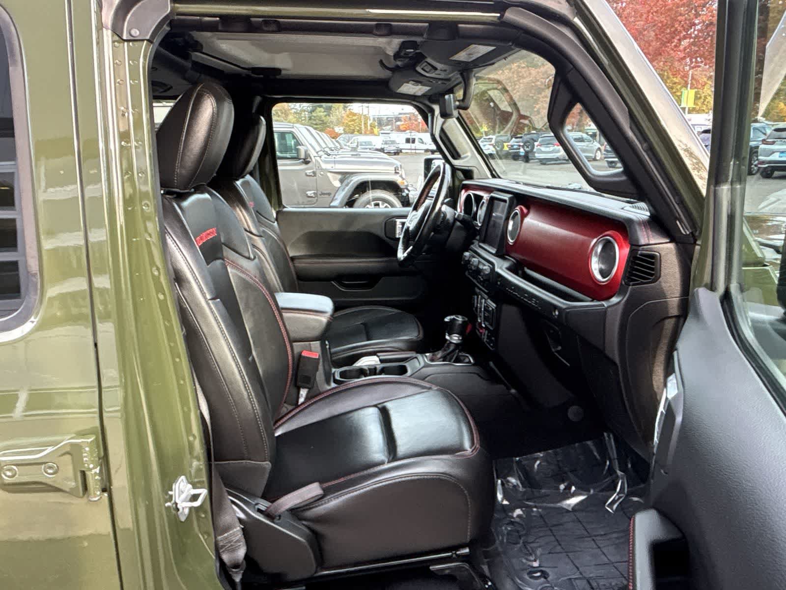 Used 2021 Jeep Wrangler Unlimited Rubicon AWD/4WD image 9