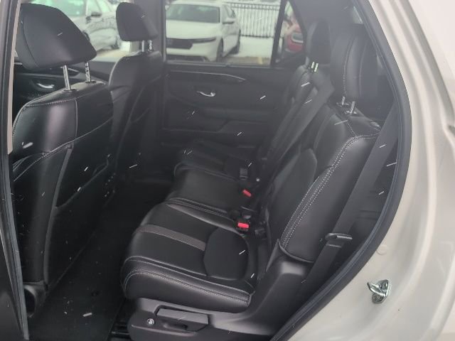Used 2025 Honda Pilot EX-L image 12