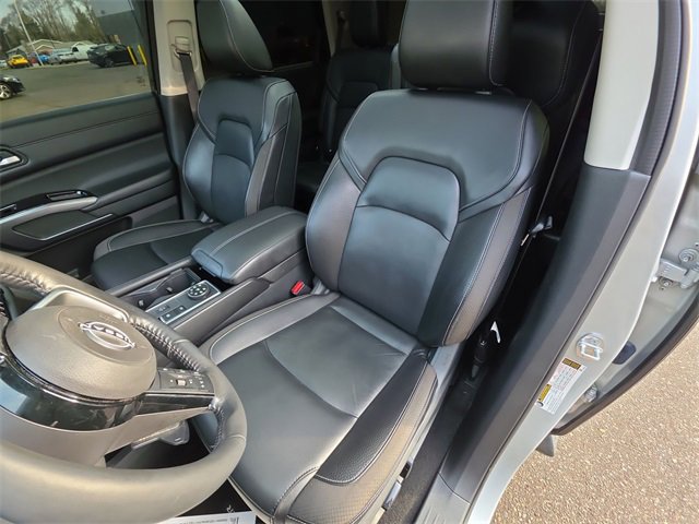 Certified 2023 Nissan Pathfinder SL w/ SL Premium Package image 11