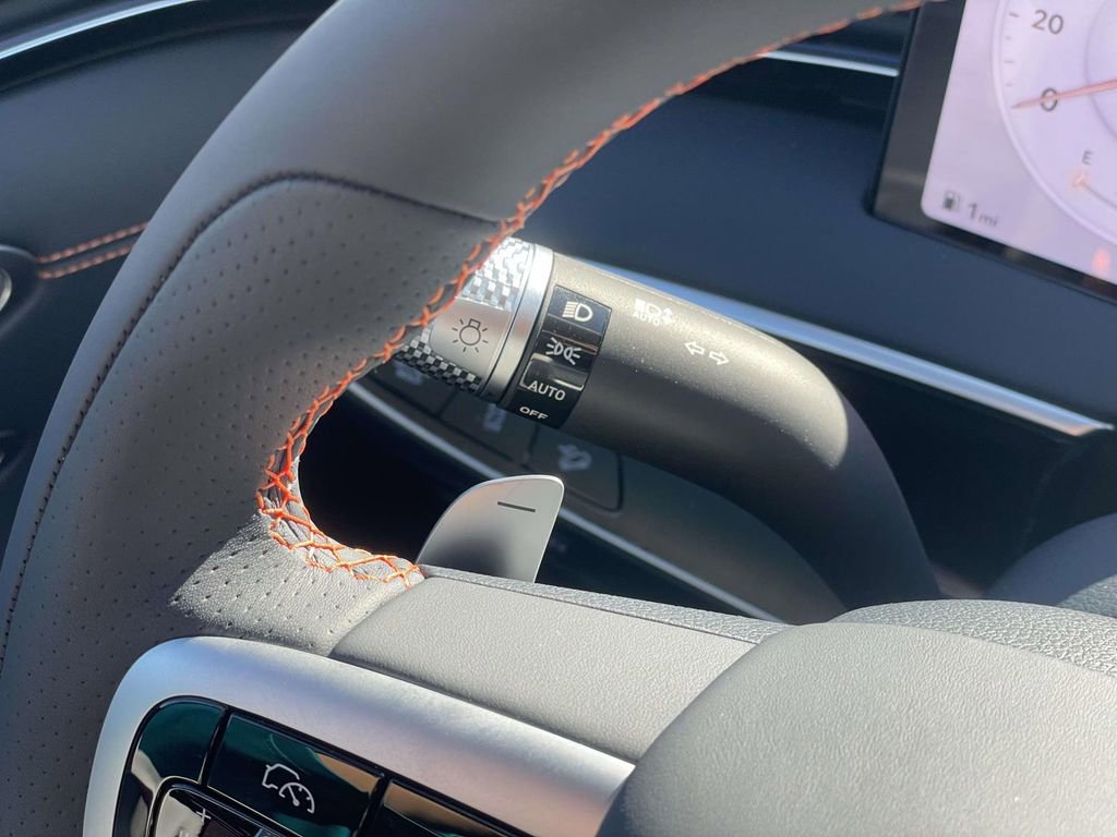 New 2026 Genesis GV70 3.5T Sport Prestige AWD/4WD image 11