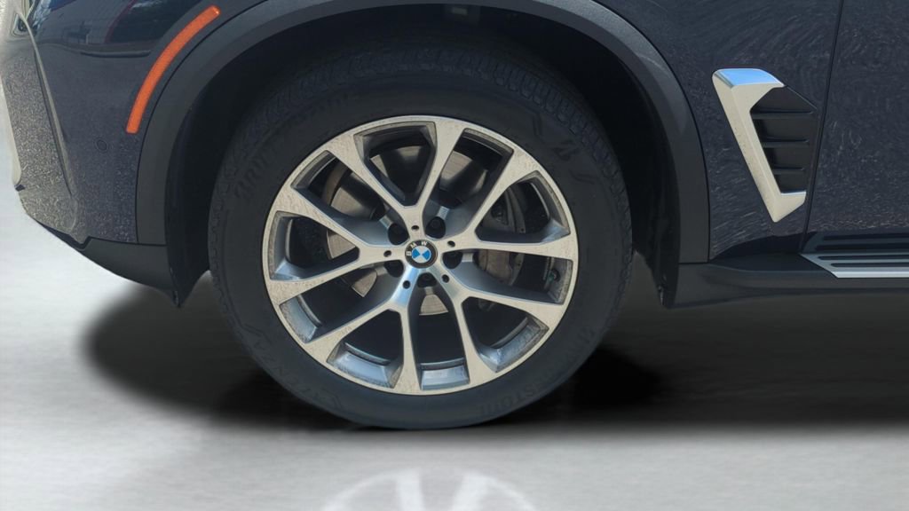 Used 2024 BMW X5 xDrive40i w/ Premium Package image 10