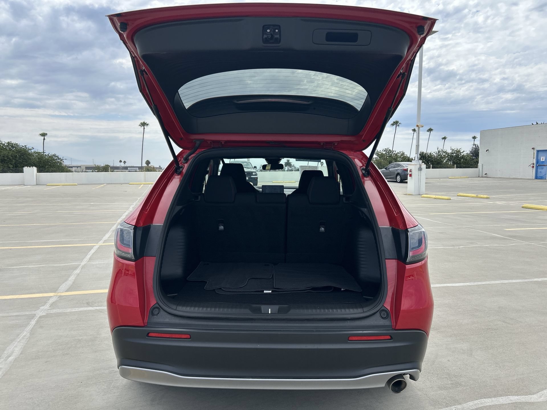 Certified 2025 Honda HR-V Sport image 19
