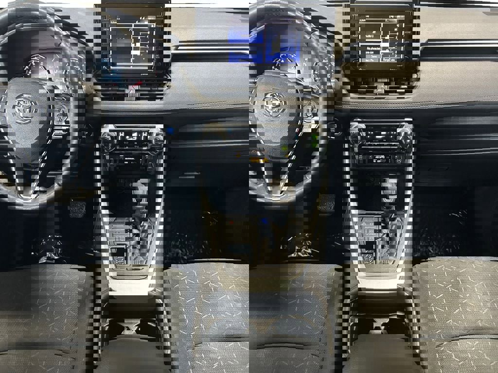 Used 2021 Toyota RAV4 XLE w/ XLE Grade Weather Package image 12